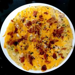 A picture of My left Over Chicken,Bacon & Cheese Omelette 🤩.