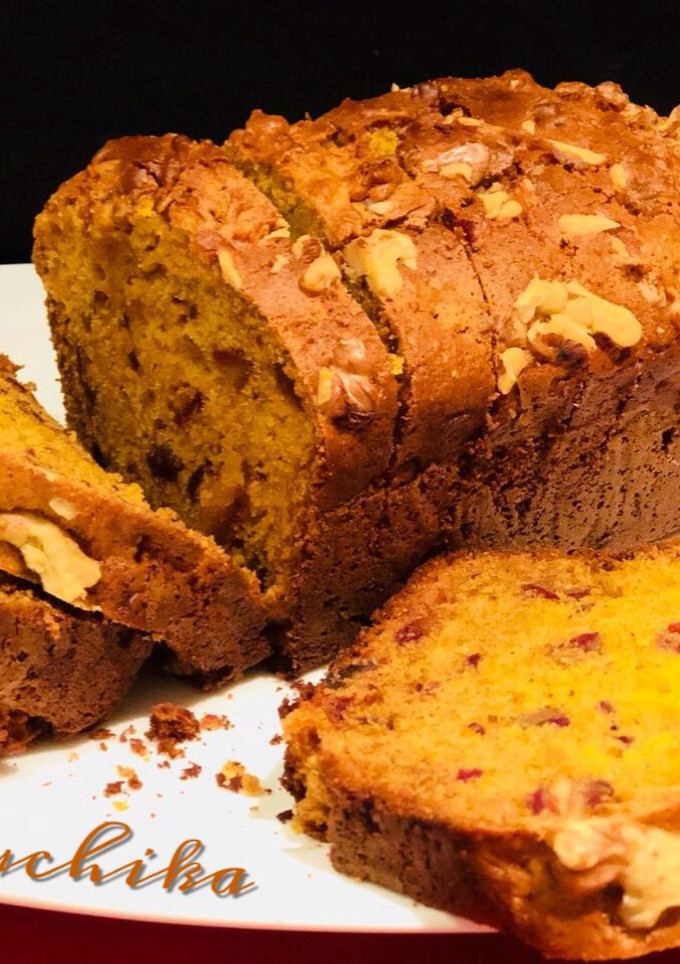 A picture of Carrot Dates Walnut cake.