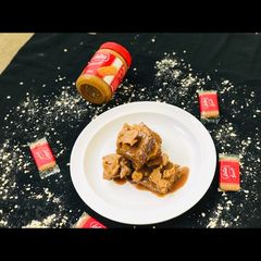 A picture of Biscoff millionaire try bake.