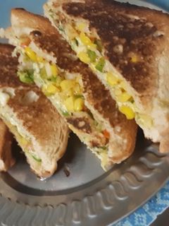 ચીઝ કોર્ન સેન્ડવિચ (Cheese Corn Sandwich Recipe In Gujarati) રેસીપી મુખ્ય ફોટો