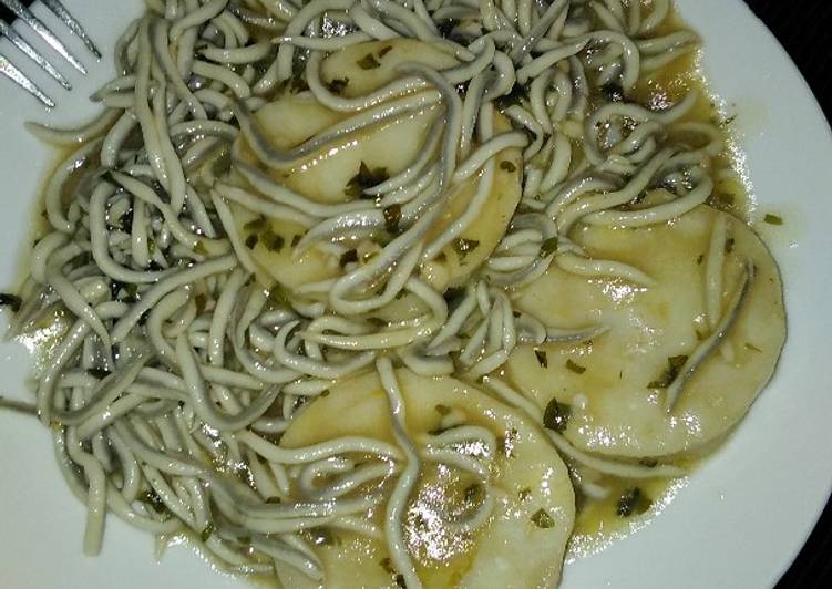 Merluza con gulas