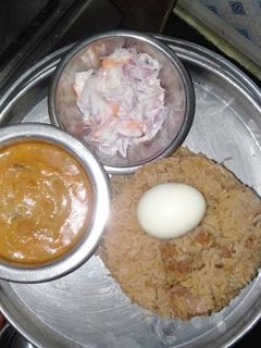 மட்டன் பிரியாணி (Mutton biryani recipe in tamil) செய்முறை முக்கிய புகைப்படம்