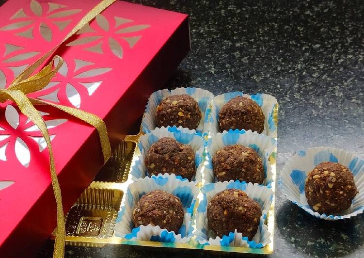 How to Make Any-night-of-the-week Chocolate Walnut Fudge Truffles