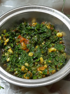 પાલક ની ભાજી (palak bhaji recipie in Gujarati) રેસીપી મુખ્ય ફોટો