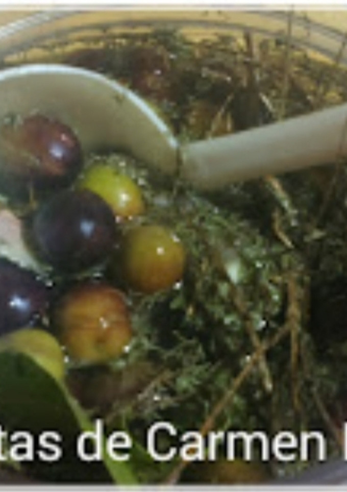 Una foto de Aceitunas con aliño casero