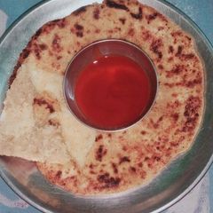 A picture of Aloo paratha.
