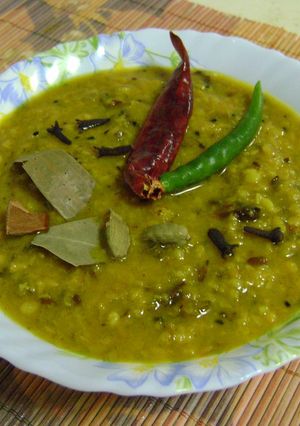 A picture of Tetor Dal (Bitter Gourd Dal / Lentil).