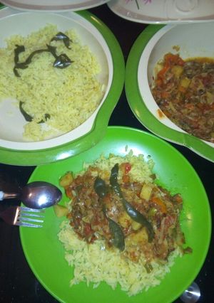A picture of Curried Rice with White Soup 😋😋.