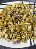 Coquinas o tellinas con ajo, perejil y vino