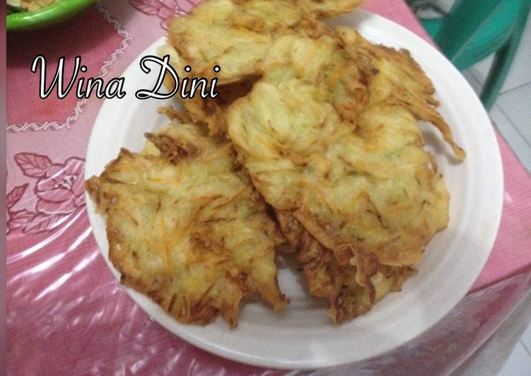 Bakwan goreng (bala-bala)