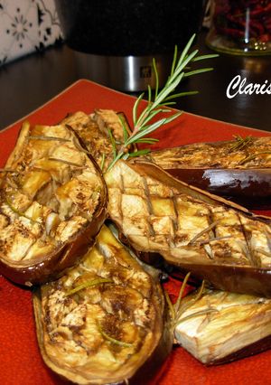 Une photo de Aubergines rôties à la coque