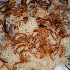 A picture of Yakhni pulao.