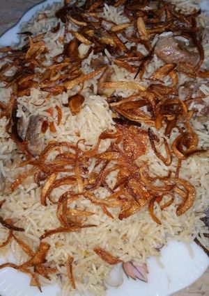 A picture of Yakhni pulao.