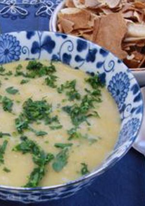 A picture of Yellow lentil soup - shorbet adass asfar.
