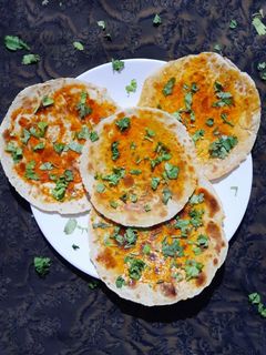 કરારી રોટી (Karari Roti Recipe In Gujarati) રેસીપી મુખ્ય ફોટો