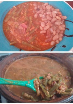 Una foto de Chicharrón prensado con nopales en salsa mixta