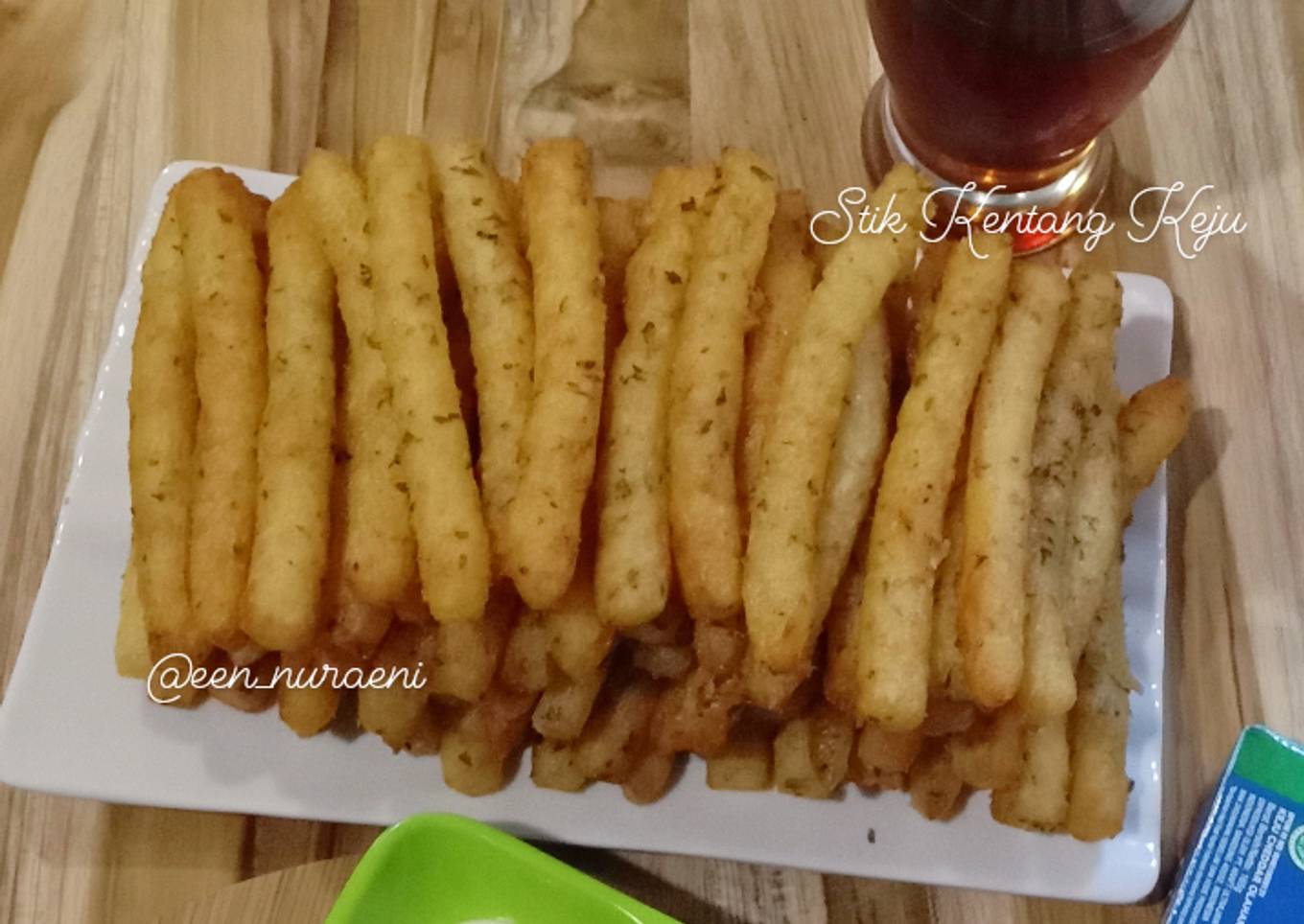 Stik Kentang Keju