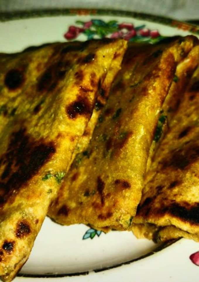 मूली के पराठे (mooli ke parathe recipe in hindi) रेसिपी मुख्य फोटो