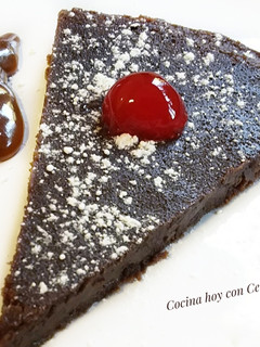 Una foto de Tarta húmeda de chocolate