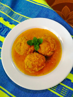 Una foto de Albóndigas en salsa de tomate