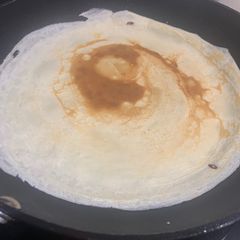 A picture of Crepes / pancakes.
