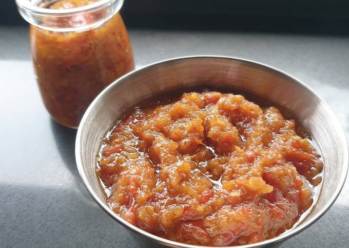 Recipe of Award-winning Onion chilli sauce aka sambal bawang