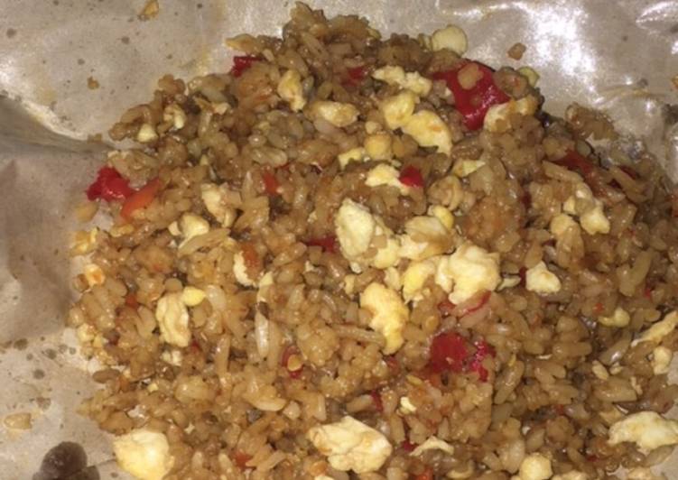Nasi goreng telor