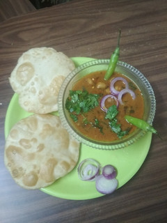 પંજાબી છોલે(Punjabi Chole Recipe in Gujarati) રેસીપી મુખ્ય ફોટો