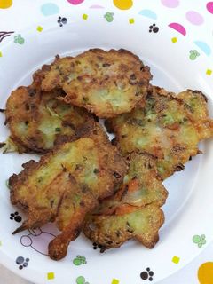 Foto resep Bakwan Sayur Pedas