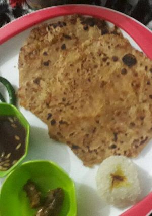 मिक्स वेज पराठा (Mix veg paratha recipe in hindi) रेसिपी मुख्य फोटो