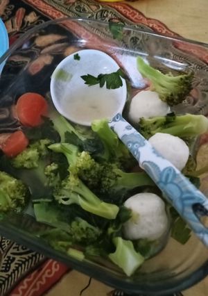 Foto resep Sup bakso ikan brokoli wortel simpel (racik SOP)