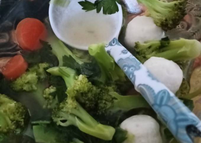 Sup bakso ikan brokoli wortel simpel (racik SOP)