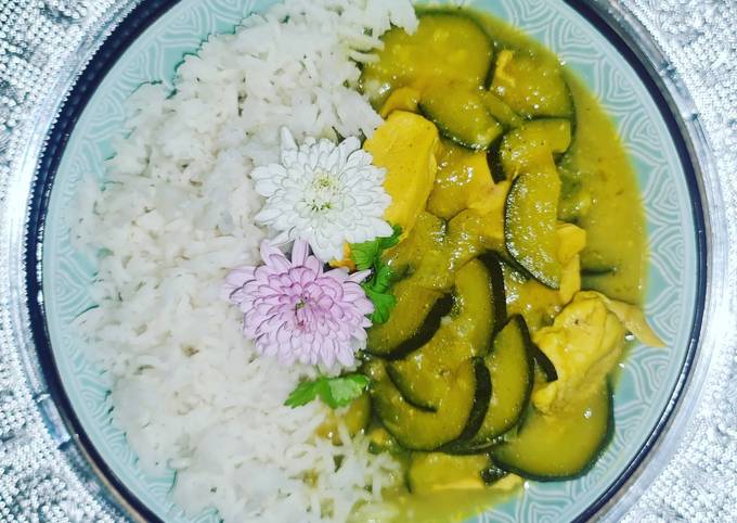 Zucchini Curry 🥒🥘