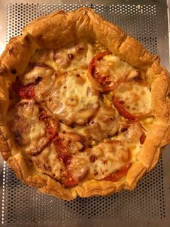 Una foto de Tarta de tomate y mostaza