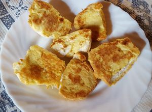 Una foto de Tostadas francesas versión salada