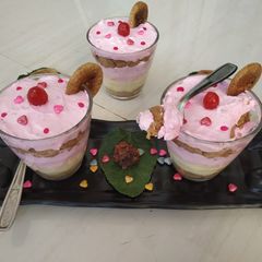 A picture of Fig, vanilla and gulkand truff.