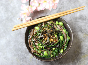 A picture of Sweet and Salty Soba and Samphire Asian Style Noodles Salad 🥗.
