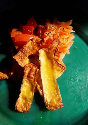 Una foto de Chip's con cáscaras de calabaza