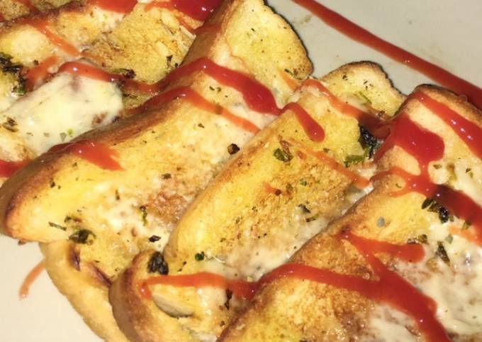 Recipe of Anthony Bourdain Garlic bread 🍞