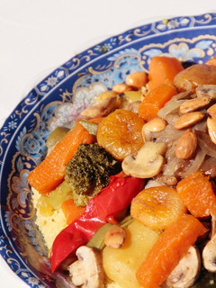 Una foto de Cuscús de verduras y carne