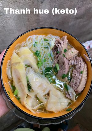 Hình của món Bún vịt măng.
