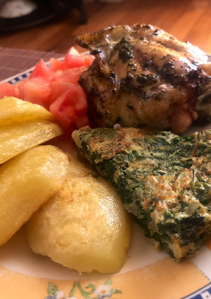 Una foto de Tortilla de acelga 🥬
