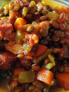 Una foto de Lentejas puy con chorizo