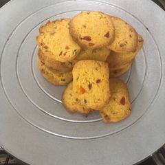 A picture of Karachi biscuits.