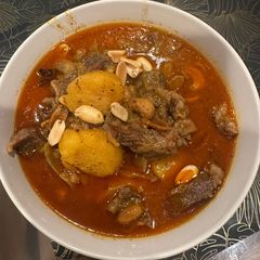 A picture of Presure Cooker Beef Massaman Thai Curry - Yumeeeee :P.
