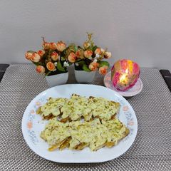 A picture of Shahi tukda.