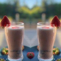 Fresh Healthy Strawberry 🍓 Chia Shake😋 A picture of Fresh Healthy Strawberry 🍓 Chia Shake😋.