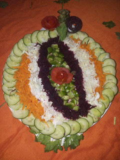 વેજિટેબલ સલાડ (Vegetable Salad Recipe In Gujarati) રેસીપી મુખ્ય ફોટો
