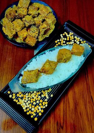 ছোলার ডালের ধোঁকার ডালনা (cholar daler dhokar dalna recipe in Bengali) রেসিপির প্রধান ছবি