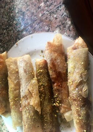 صورة لوصفة وربات بالجوز برقائق شراك